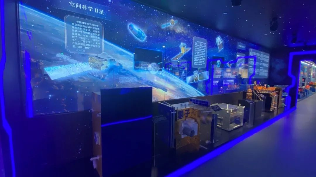 能够把实验室搬到太空的空间科学实验柜